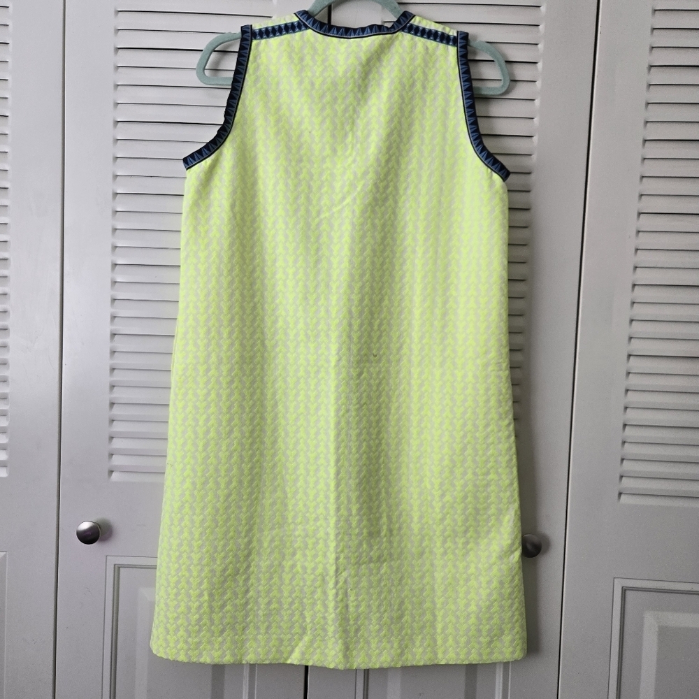 J. Crew Neon Yellow Arrow Print Keyhole Cutout Blue Trim Shift Dress Womens 4 - Picture 5 of 7